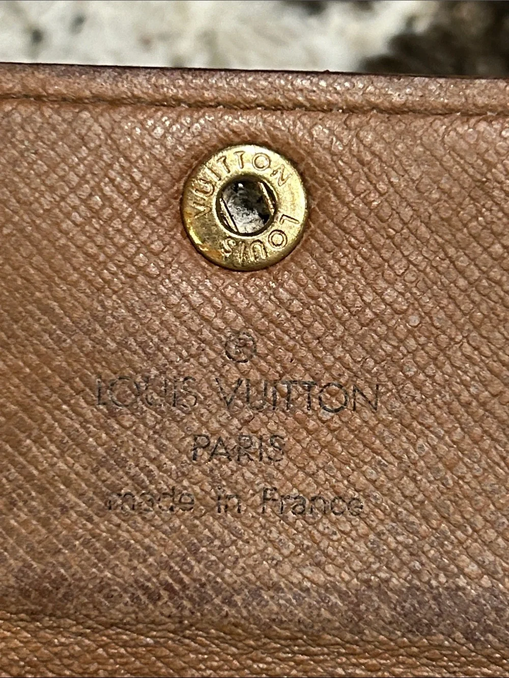 Louis Vuitton compact key
